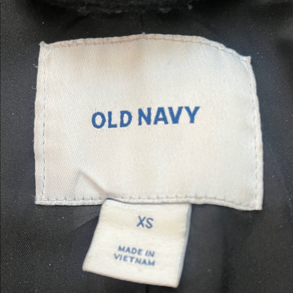Old Navy Women’s Black Coat - Picture 5 of 8